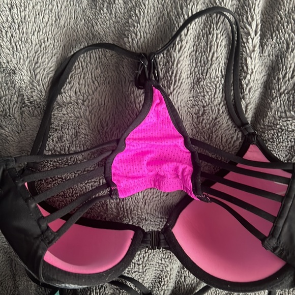 Victoria’s Secret PINK push-up racer back bras - Picture 4 of 7